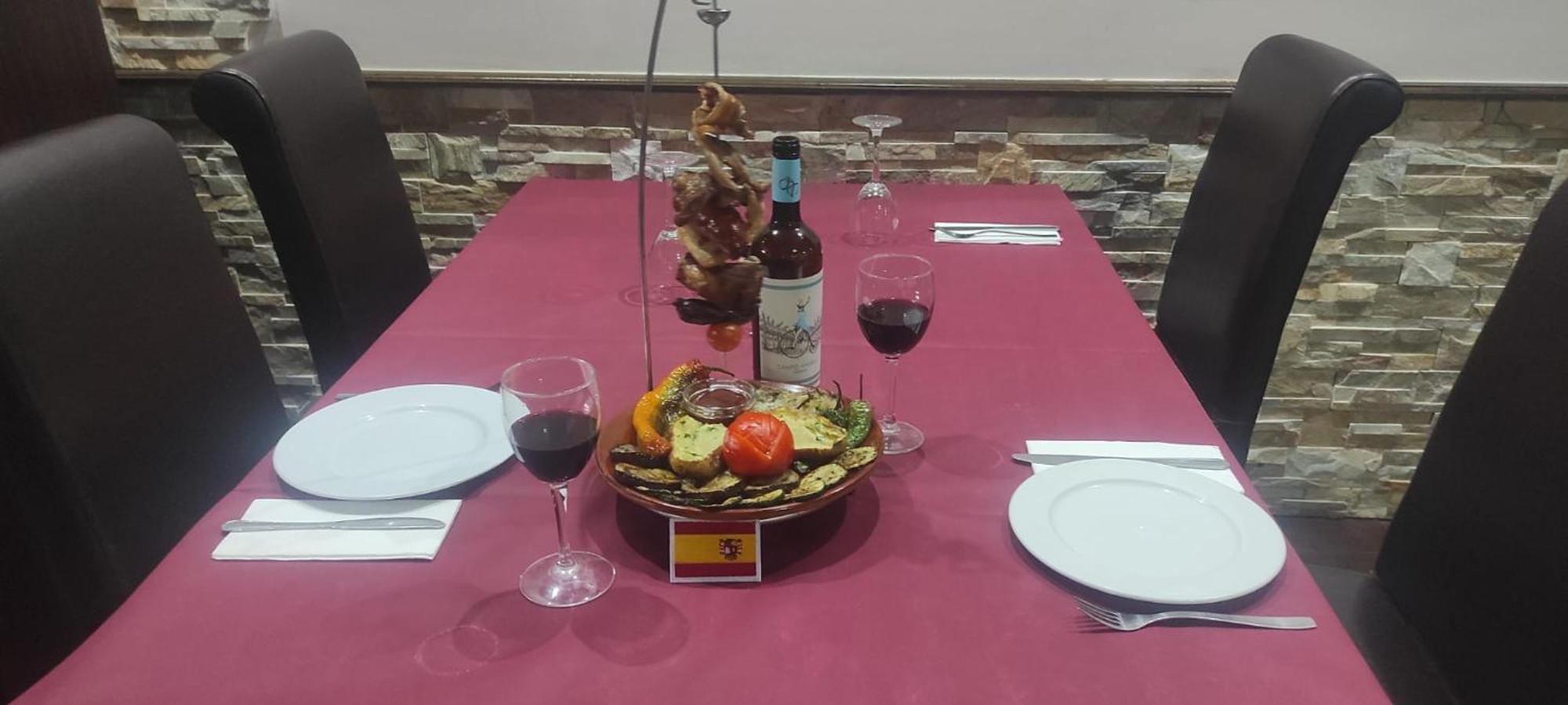 Hotel Restaurante El Patas Corral de Almaguer Dış mekan fotoğraf